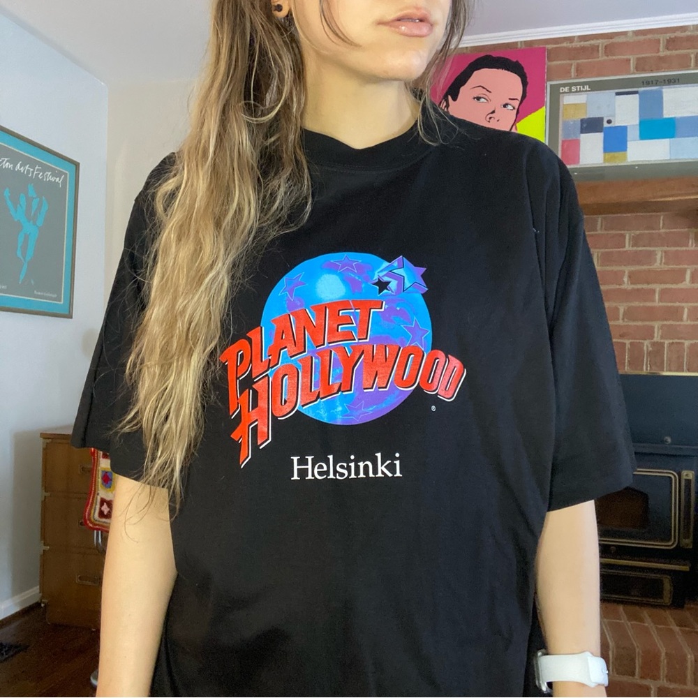 Vintage 1991 Deadstock Helsinki Finland Planet Hollywood T-Shirt Oversiz…